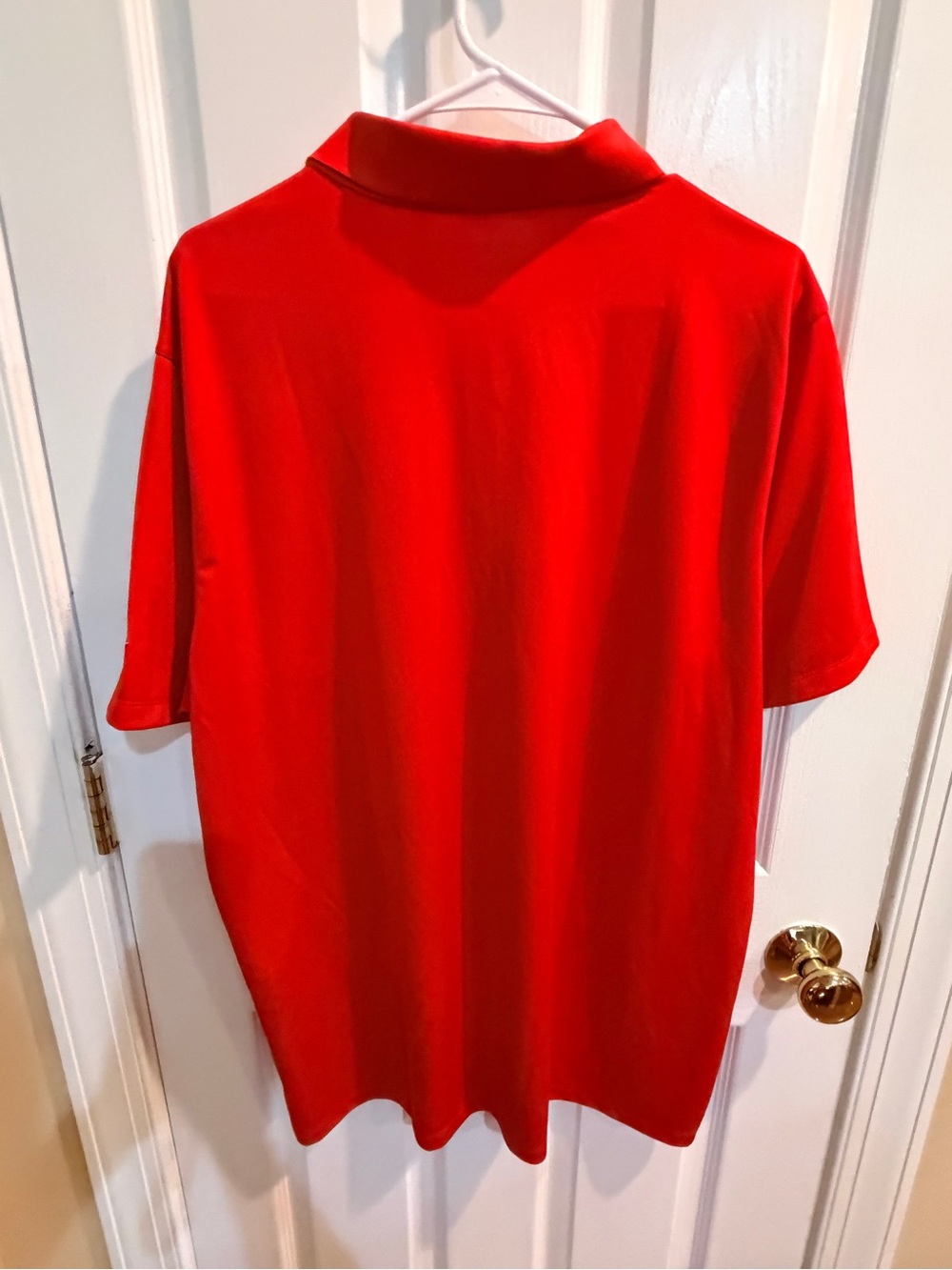 Men’s Nike Red Men's Polo Shirt with Mickey Logo Size XL - Picture 3 of 3